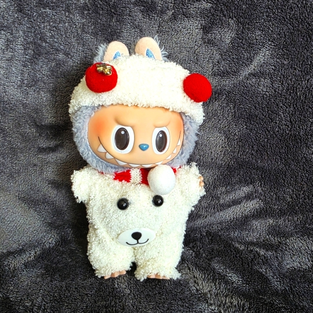New the monsters labubu 's macaron / have a seat / big into energy outfit/ set